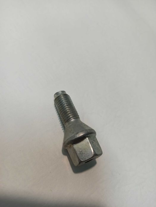 Болт колесный М12x1.25x22мм Конус Ключ 17 для тинанів ВАЗ