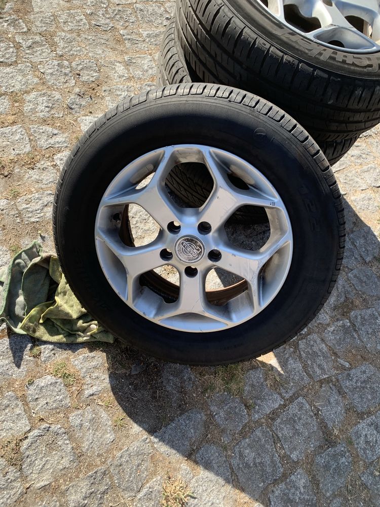 Jantes 15 com pneus bons volvo , ford peugout