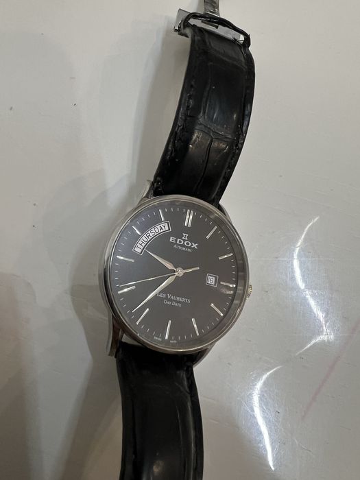 Швейцарський годинник edox