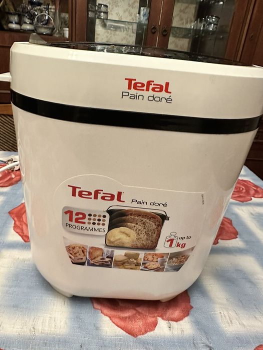 Продам хлібопічку TEFAL PF210138