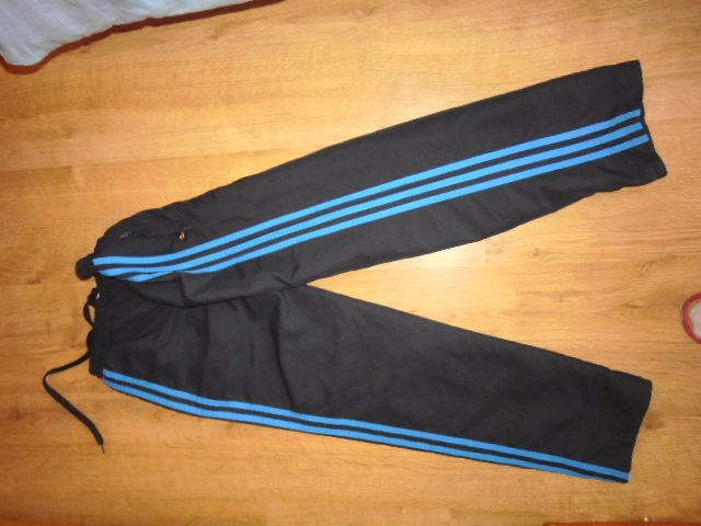 spodnie dresowe firmy adidas rozm 140