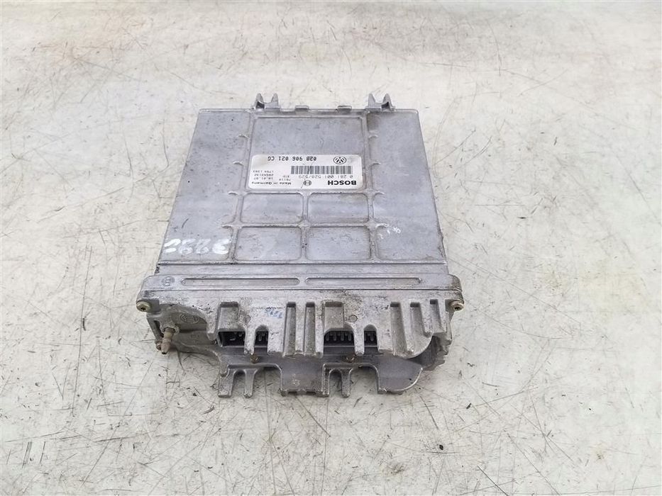 Komputer sterownik silnika VW Sharan 1.9TDI  BOSCH 0281001528529