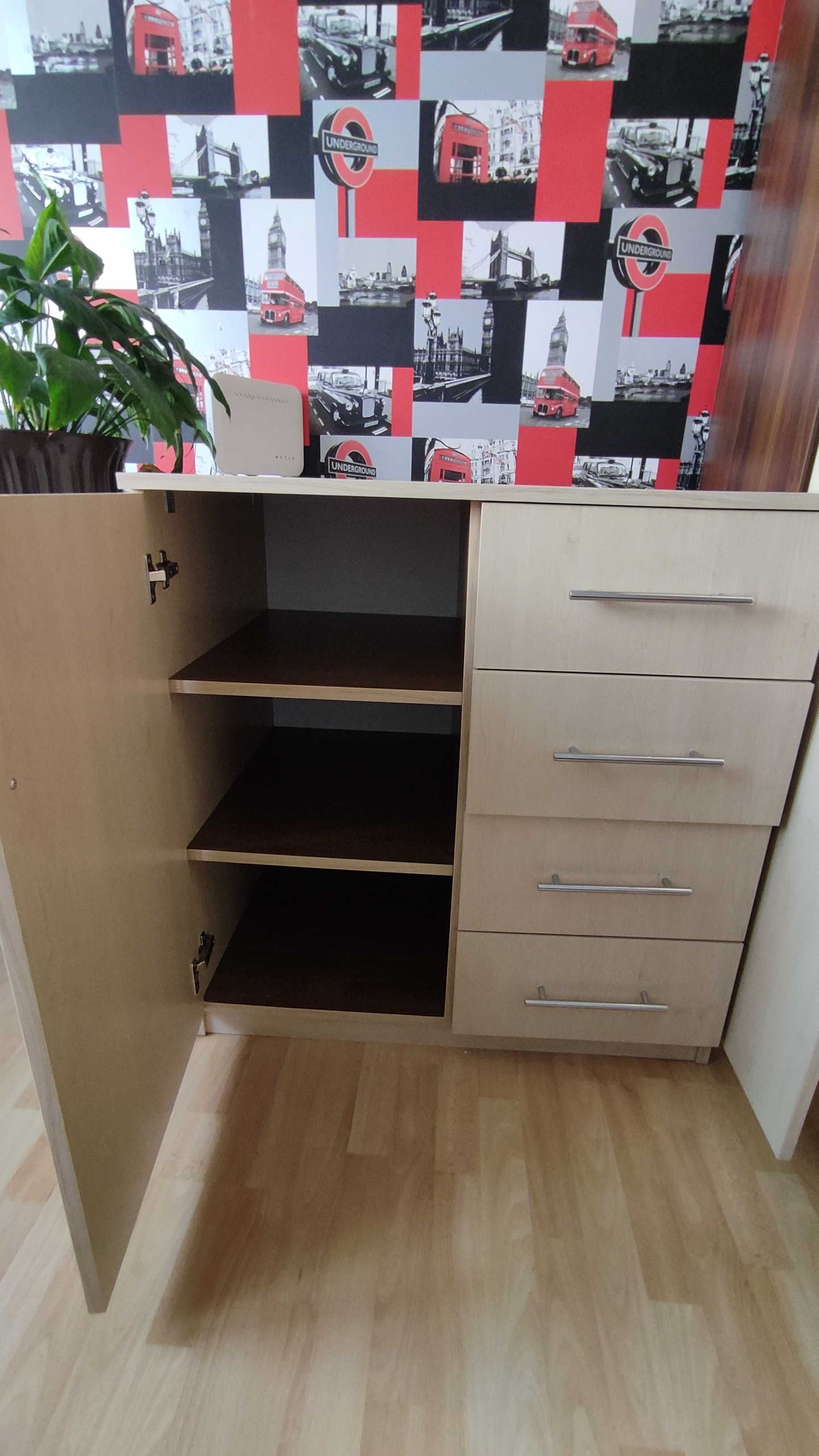 Komoda bardzo pojemna