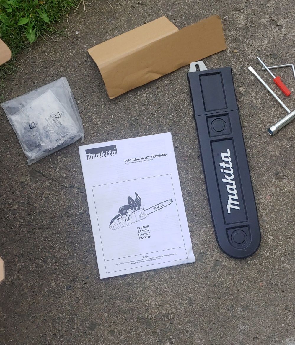 Piła łańcuchowa Makita EA4300F38C 3,0KM  ORYGINAŁ