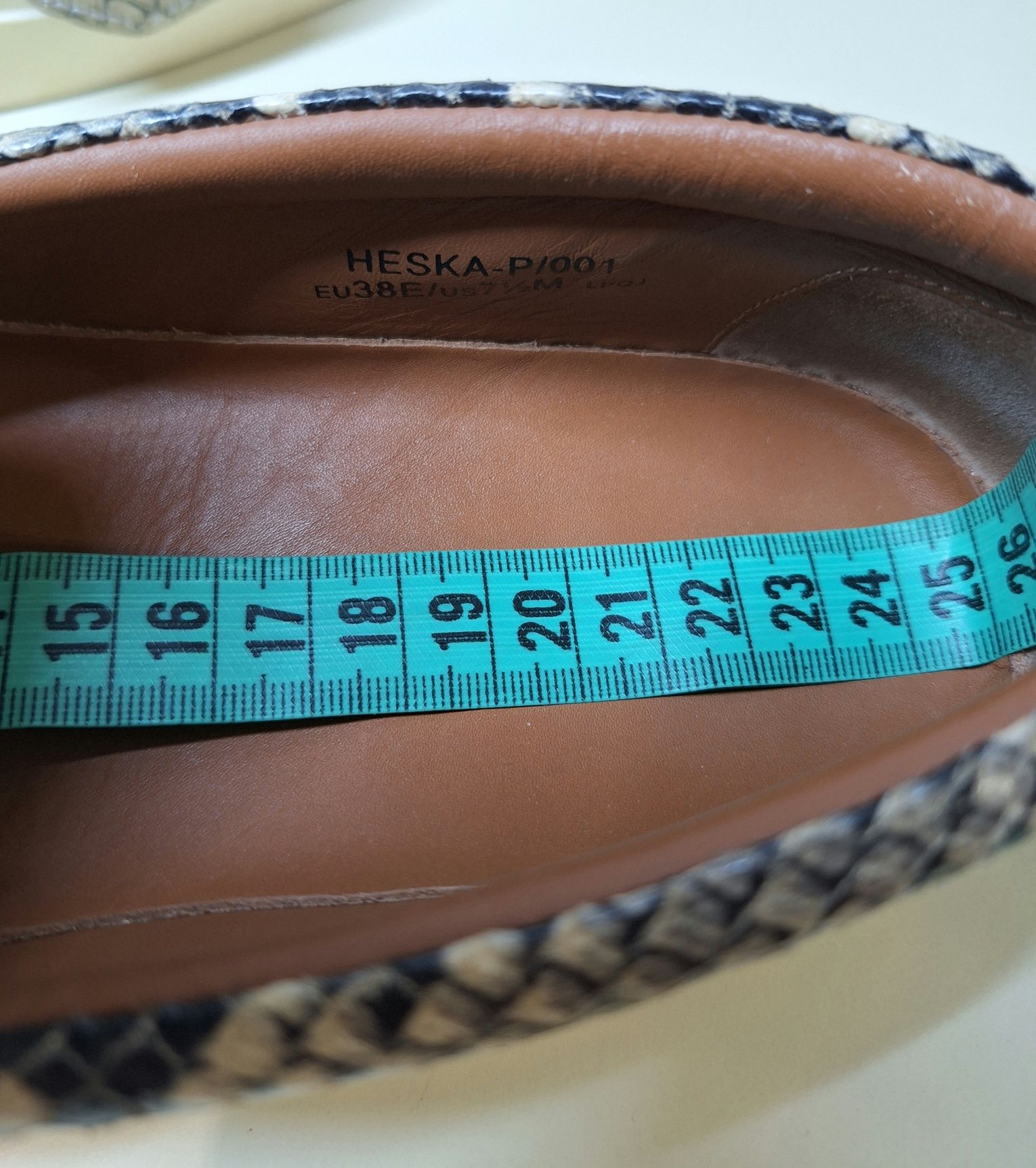 Слипоны Bally 38 размер слиперы сникерси кеды натуральная кожа оригина