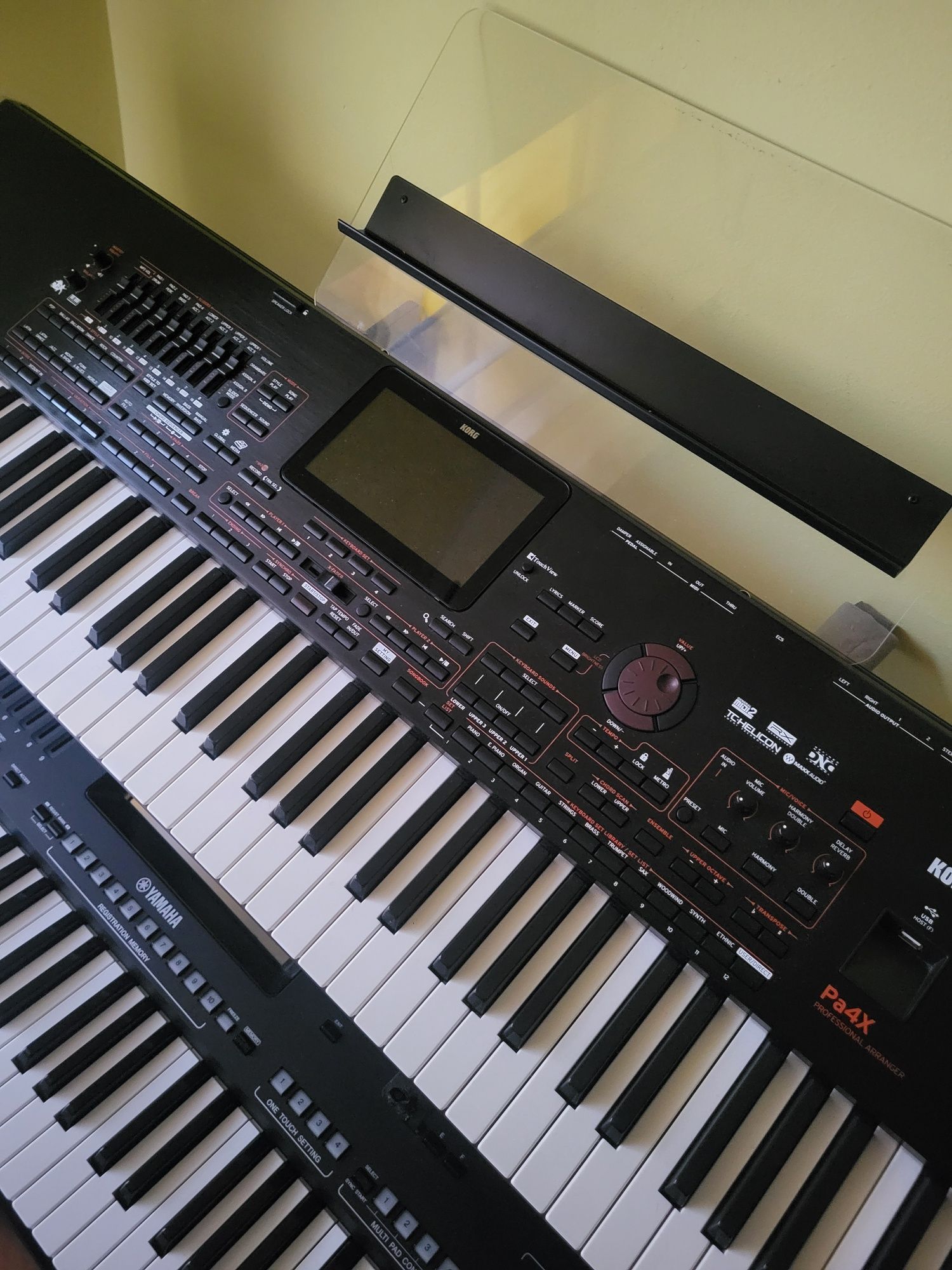 Sprzedam korg pa4x