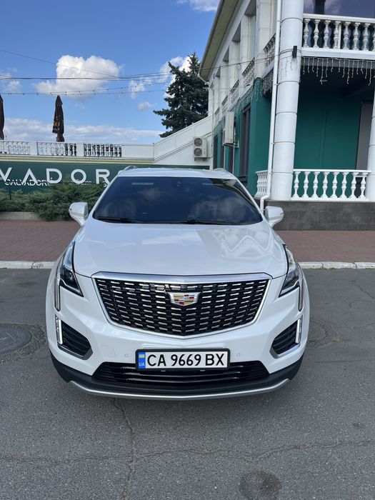 Продам Cadillac XT5