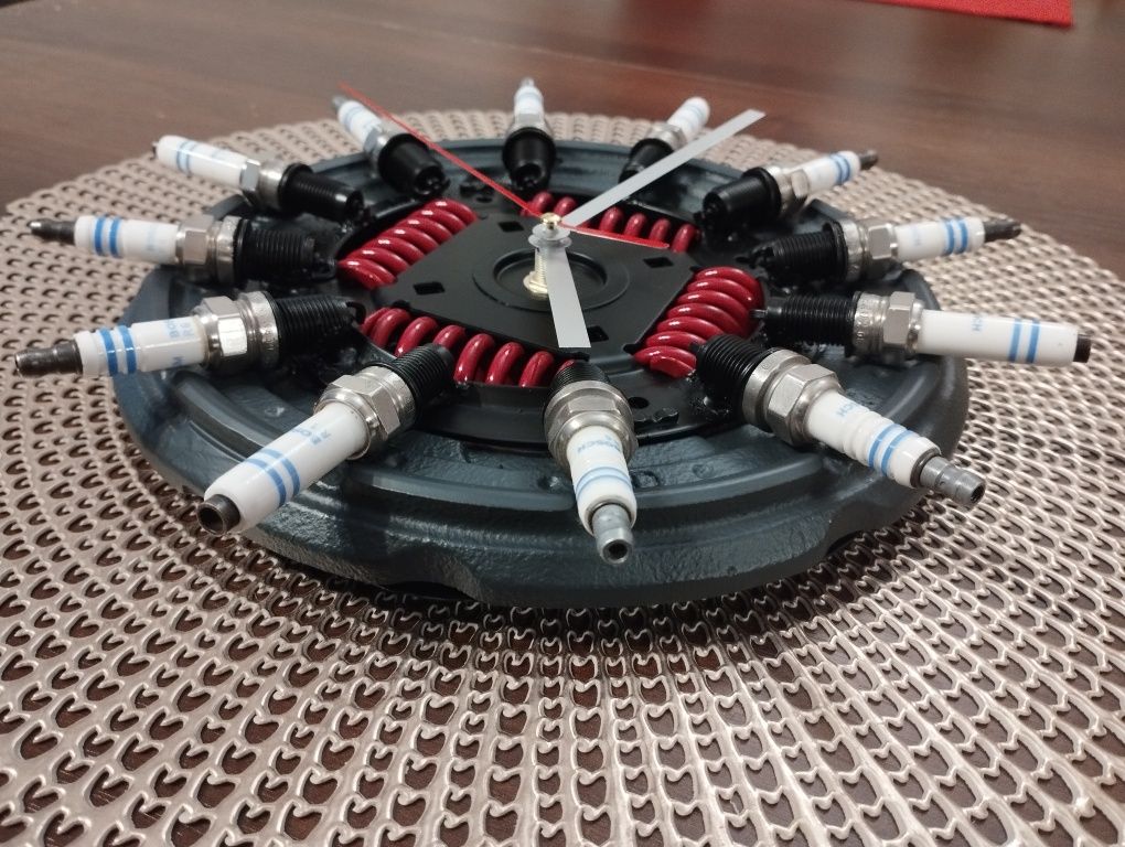 Zegar handmade z tarczy sprzęgła