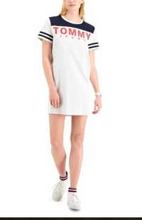 Брендовое стильное полуспортивное платье-футболка Tommy Hilfiger