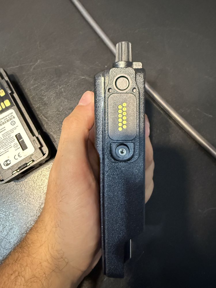 Радіостанція motorola dp4401e з 256 vhf 136-174