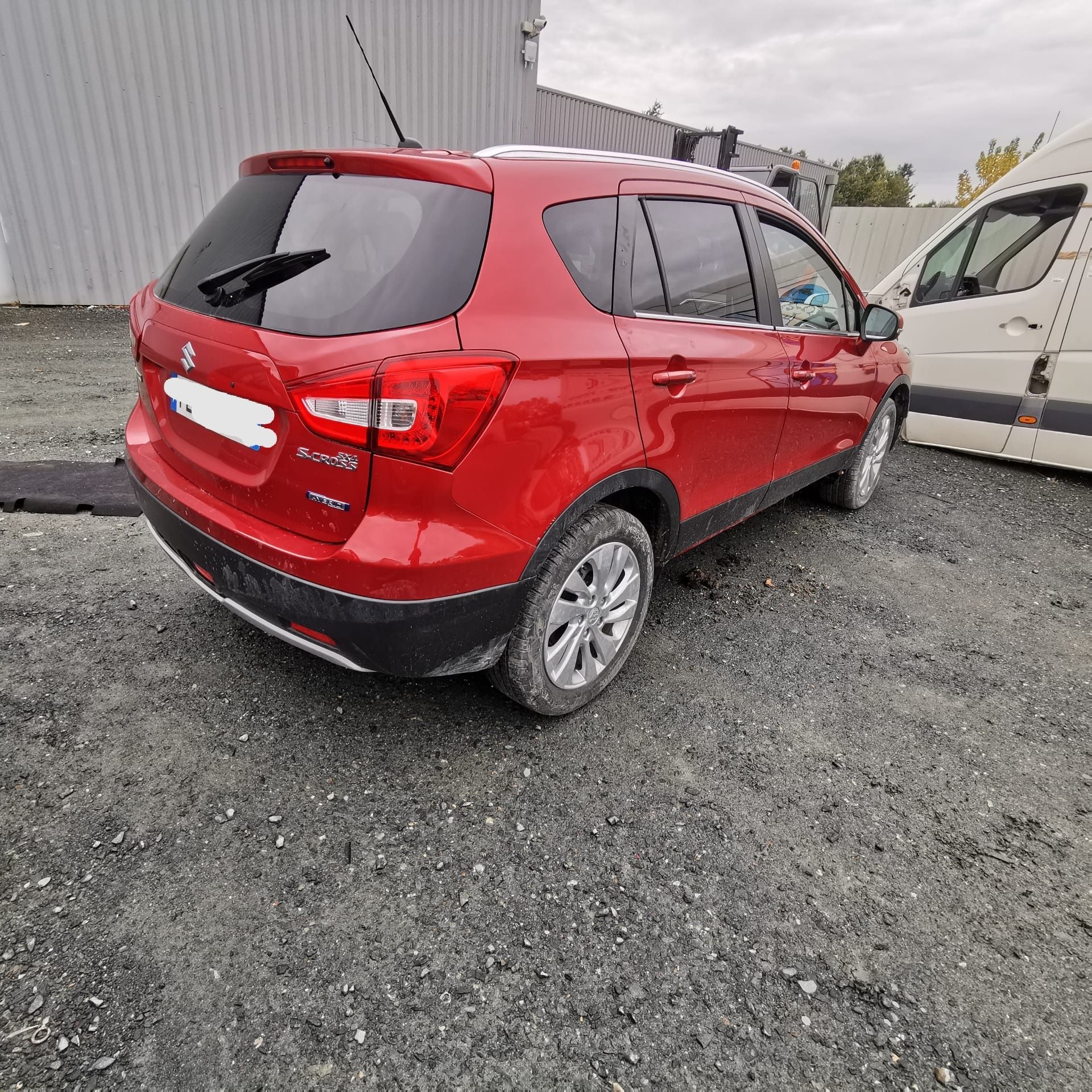 Suzuki SX4 S-Cross wszystkie części kolor ZQ5 C13