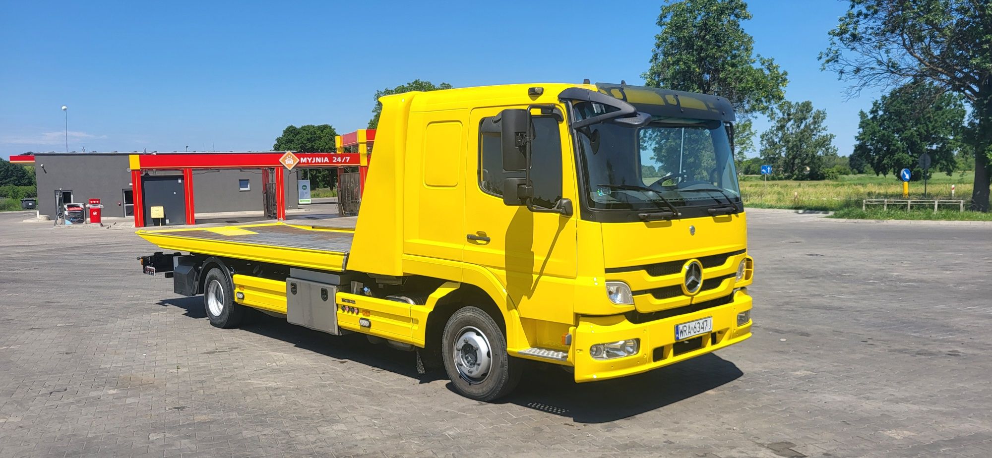 Mercedes Atego 1224 Pomoc Drogowa  6 osób Autolaweta 2013r