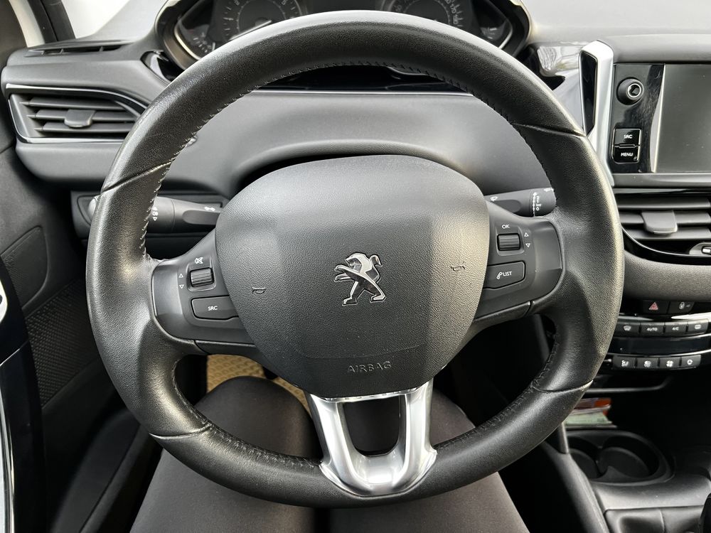 Продам авто Peugeot 208