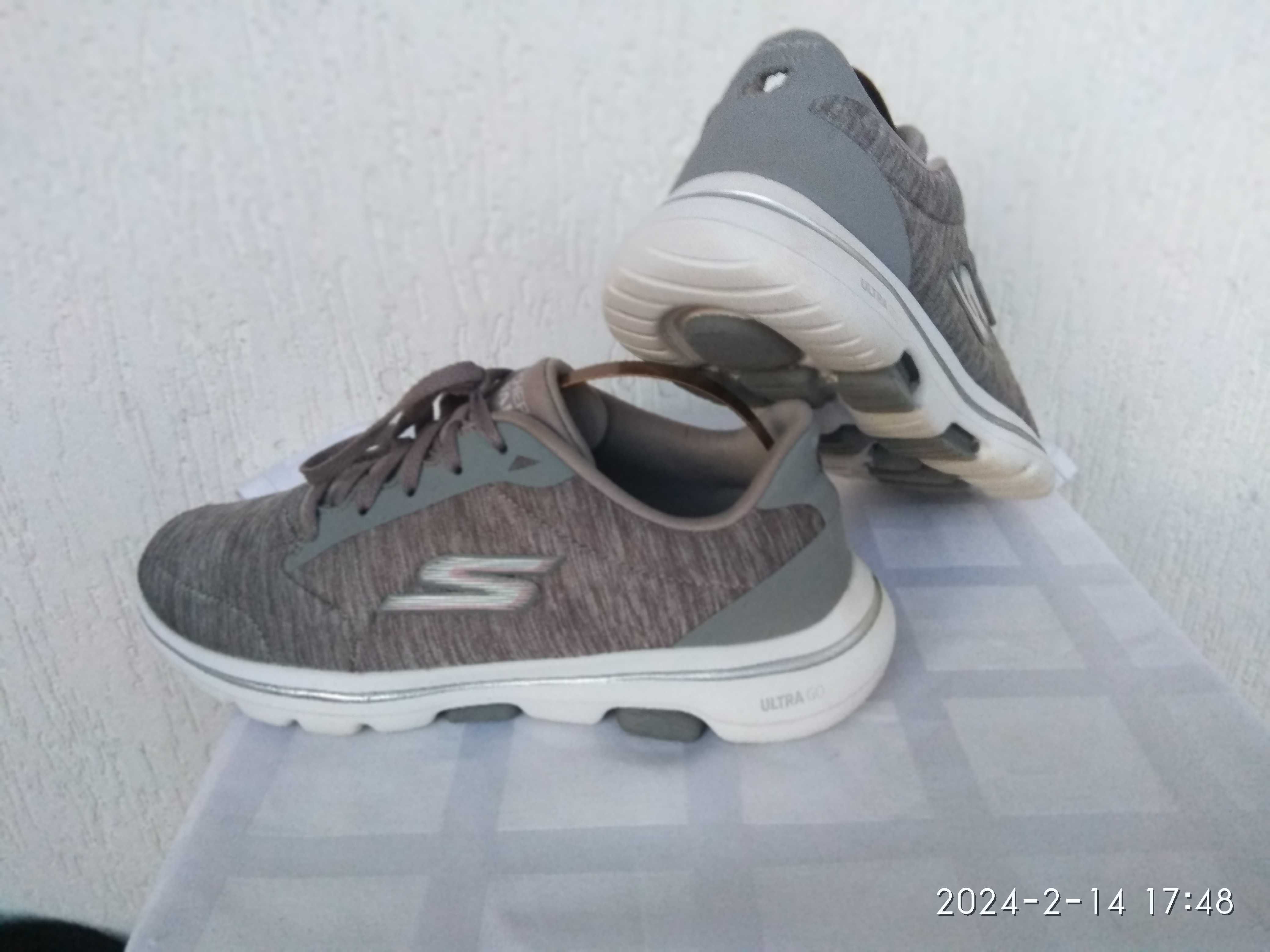 Кроссовки,мокасини текстильние Skechers ultra Go walk р.35.5