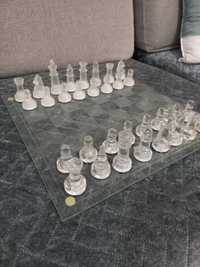 Szklane szachy i warcaby