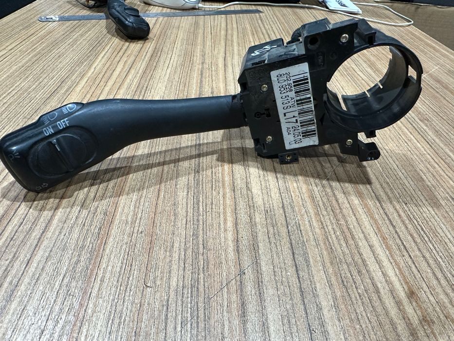 Переключатель подрулевой левый vw passat b5 octavia golf 4 8l0953513s