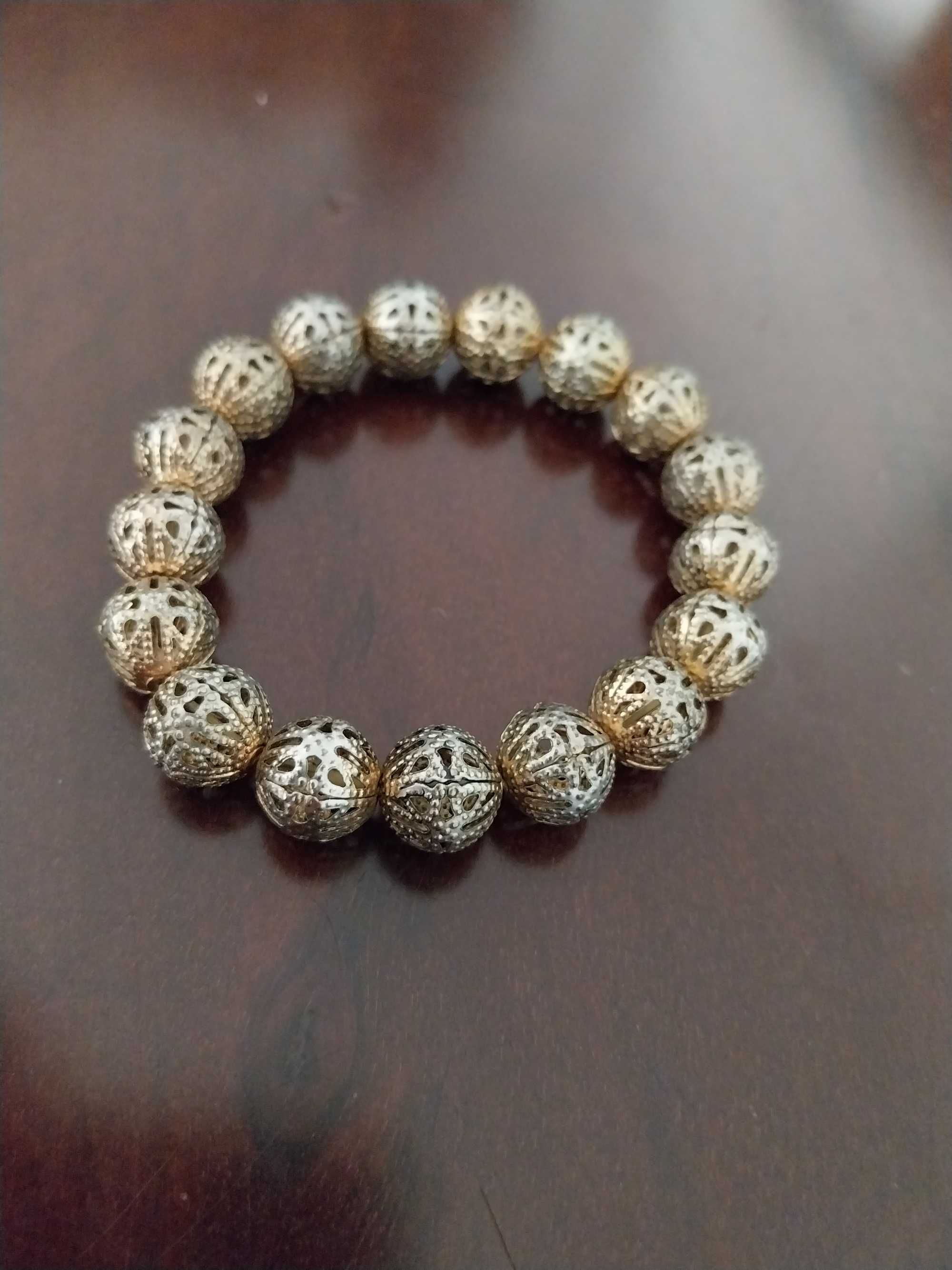 Pulseira folheada e elástica, dourado e prateado