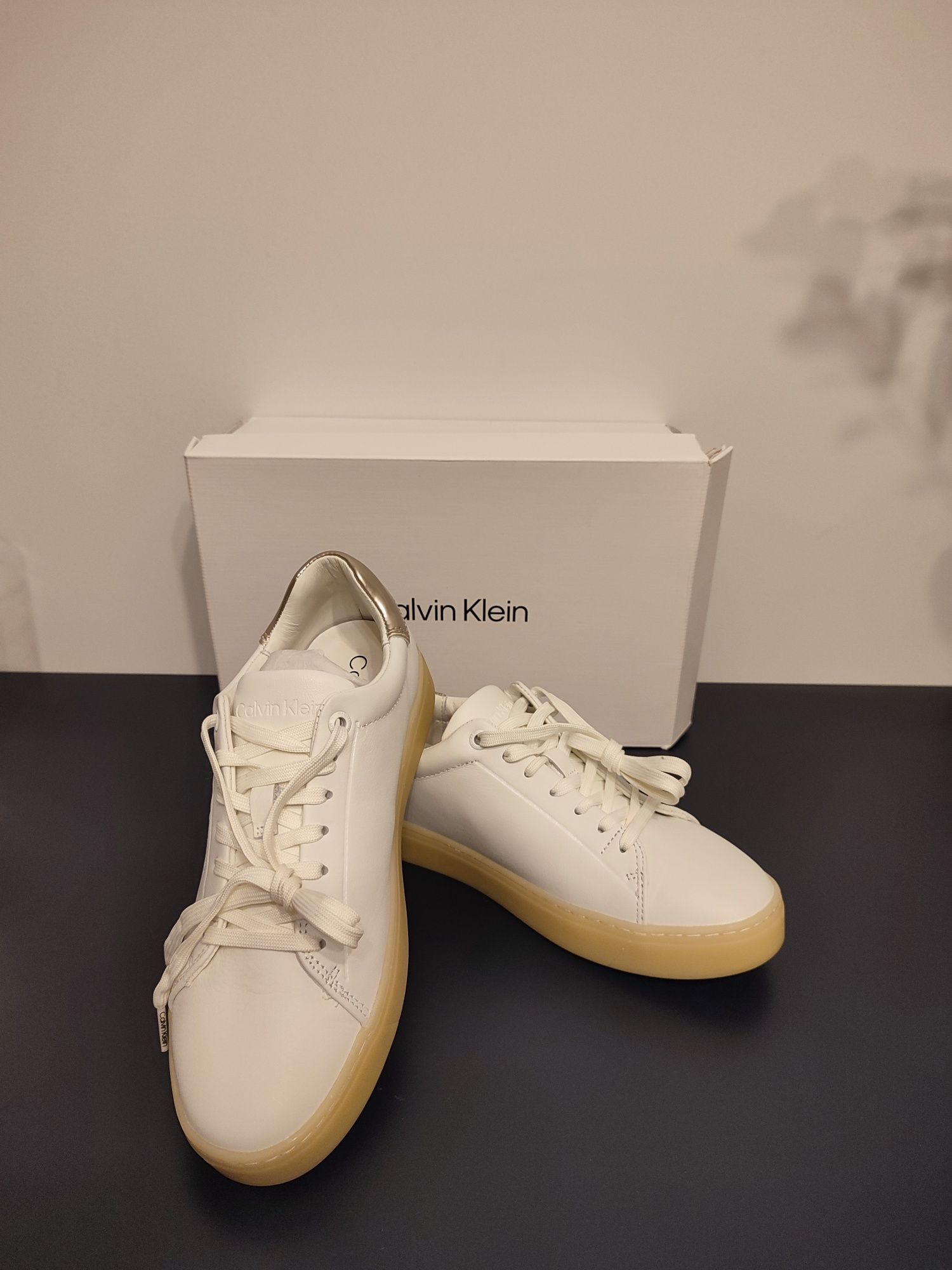 Sneakersy damskie Calvin klein 37