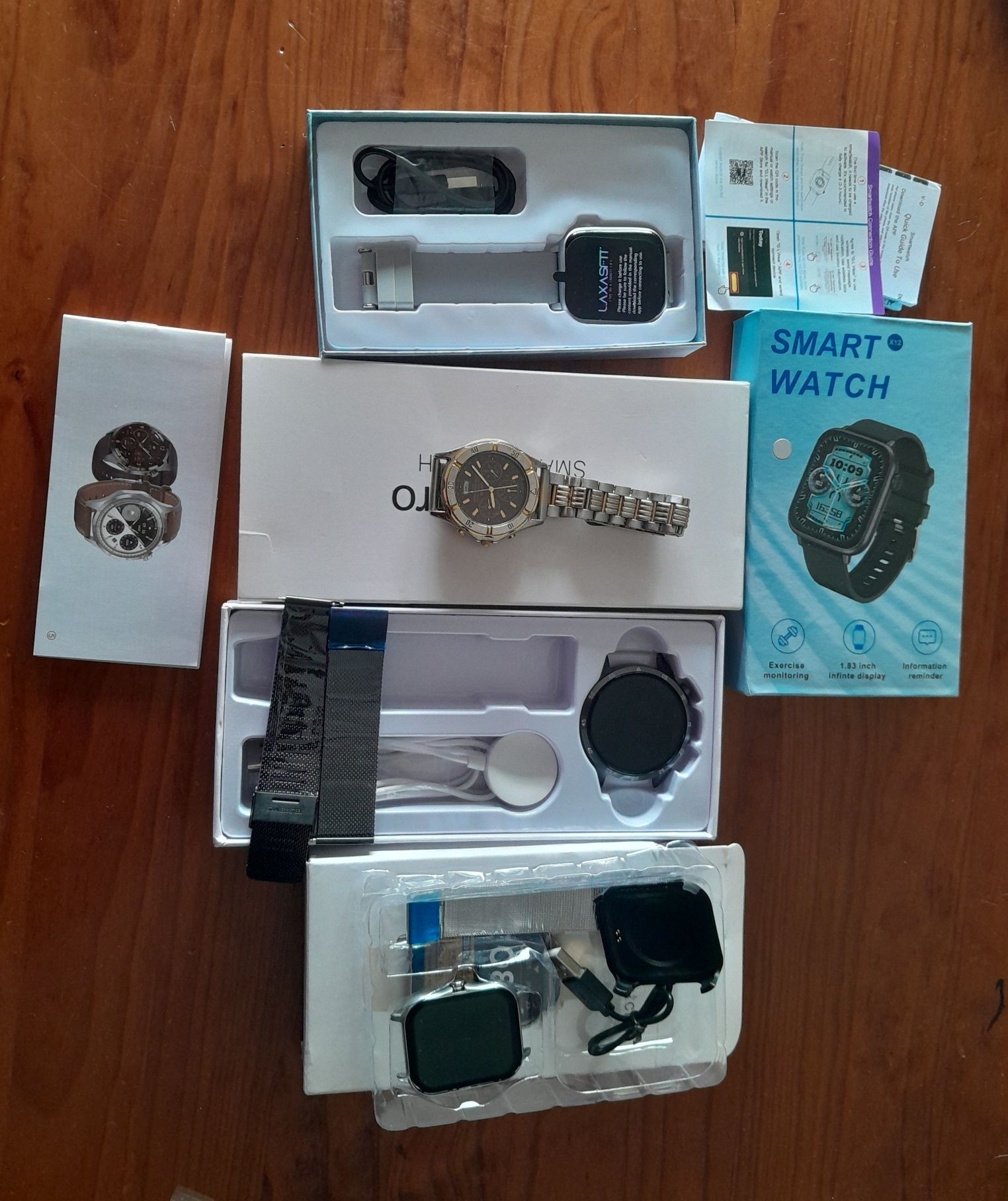 Relógios digitais smart watch.