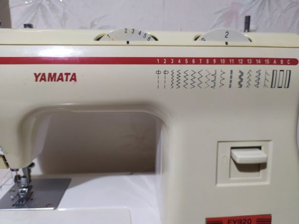 Швейная машинка Yamata FY920