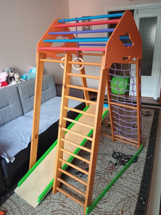 Дитячий спортивний комплекс