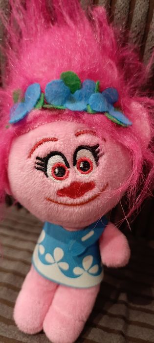 Trolle, Trolls. Maskotka POPPY. Plus gratis