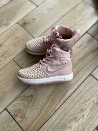 кросівки Nike Duckboot lunar 38 рожеві