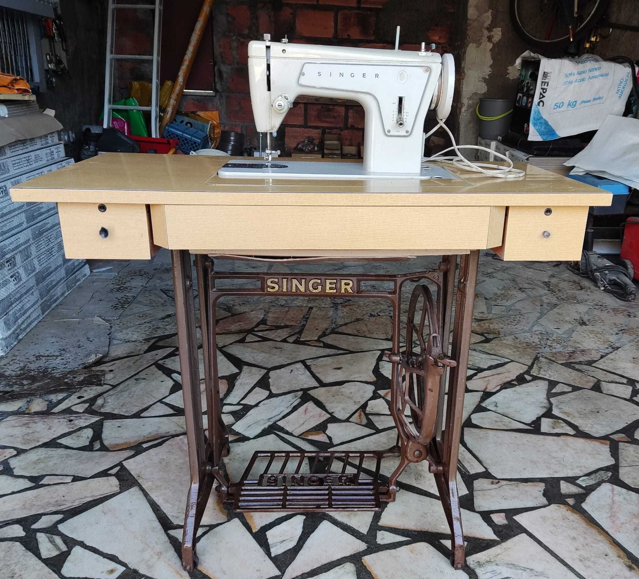 Maquina de custura singer - antiguidade