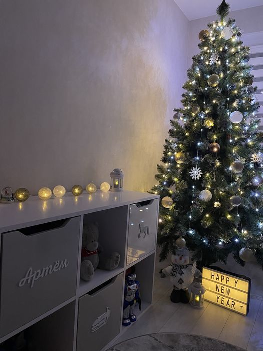 Ялинка з шишками 2,3 м