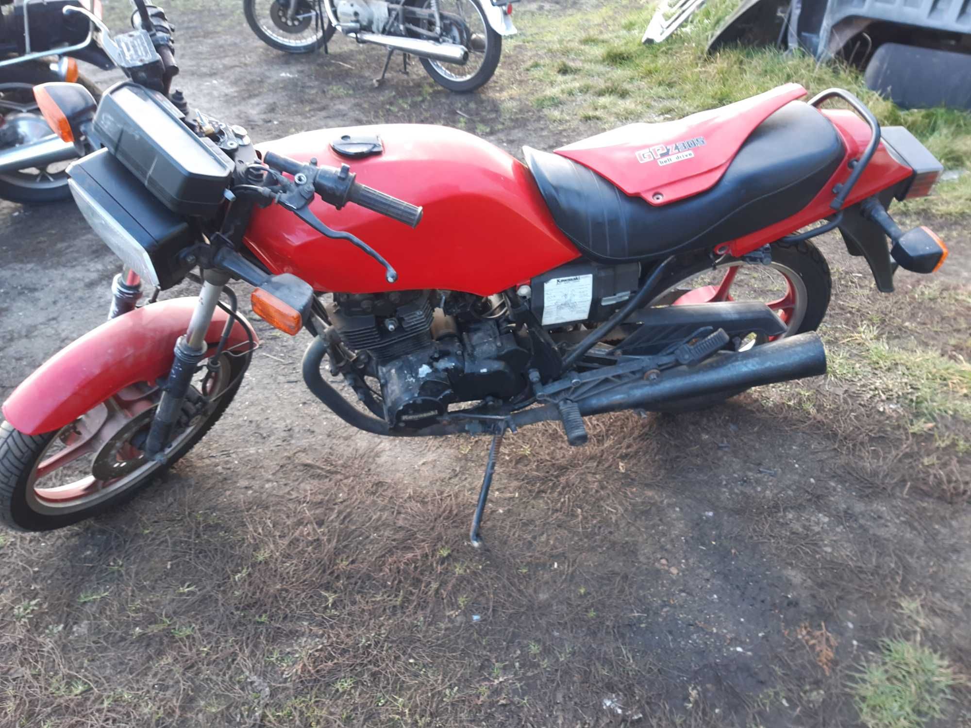 Kawasaki GPZ 305 silnik,lagi,koła