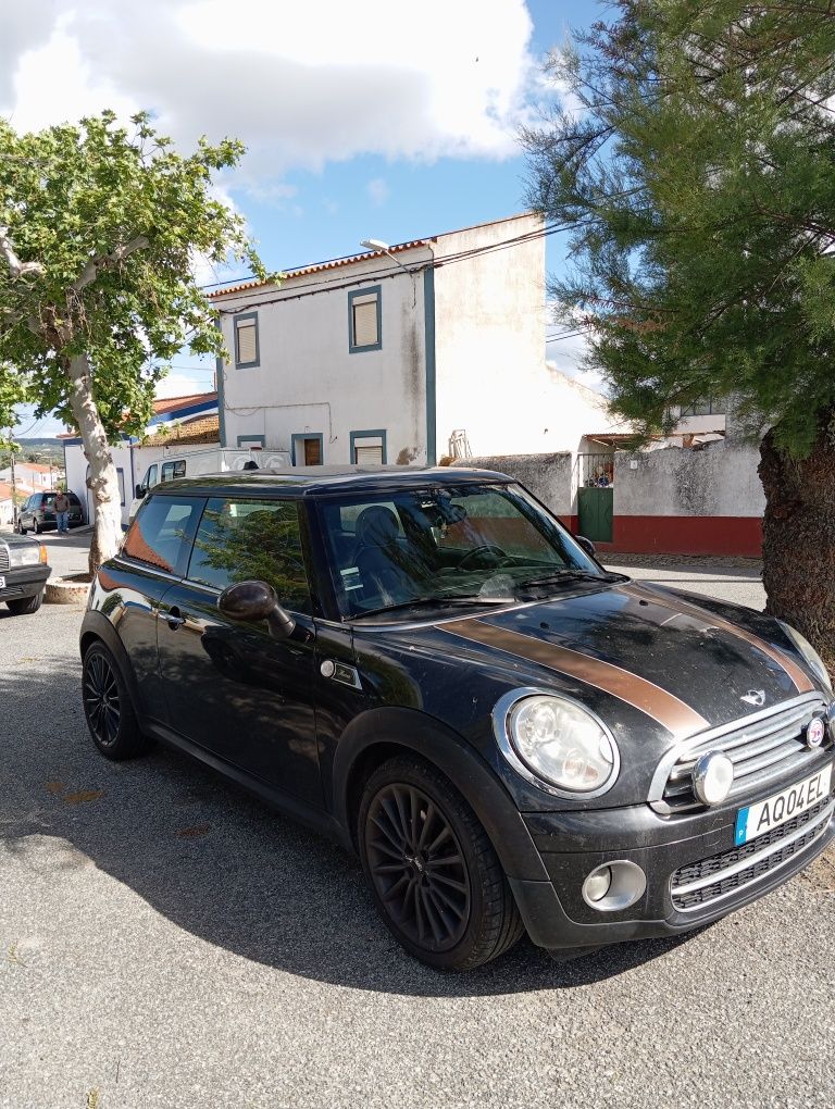 Mini Cooper Mayfair 50anos