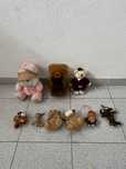 9 Peluches ( bonecos, porta chaves)