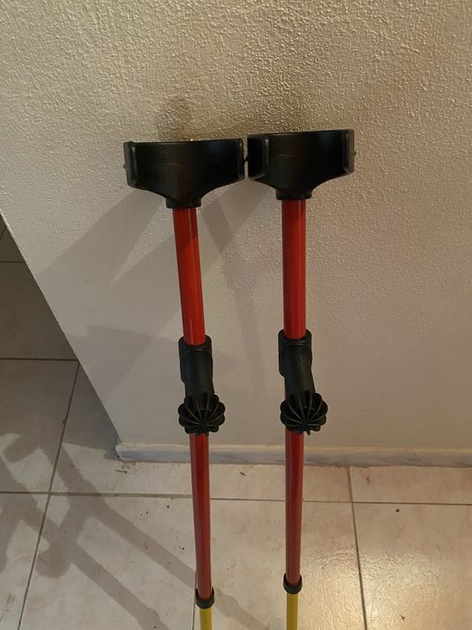 moletas criança usadas 2 vezes.