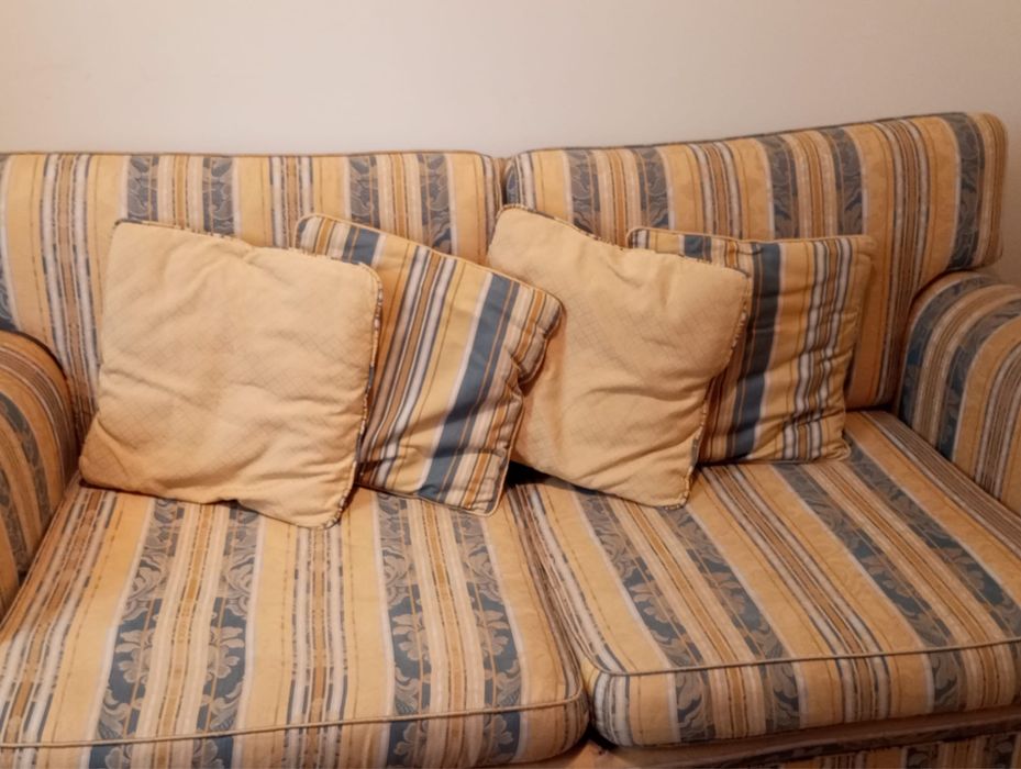Sofa cama com colchao incluido