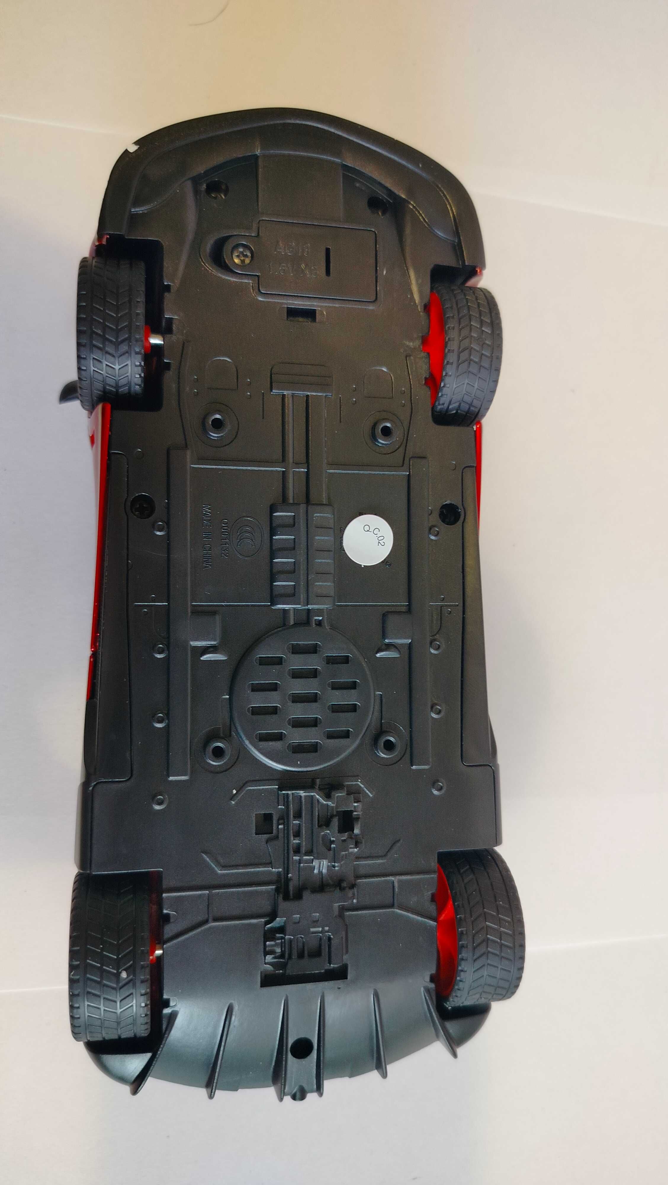 skala 1:24 Pagani Huayra Dinastia Model samochod autko światła prezent