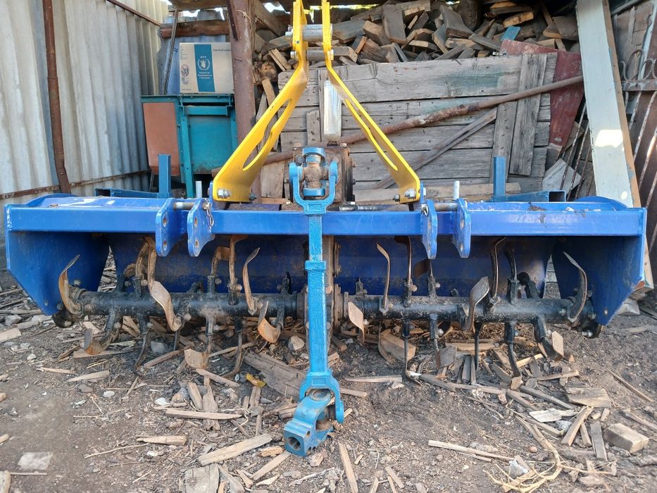 Фреза ДТЗ з котком.