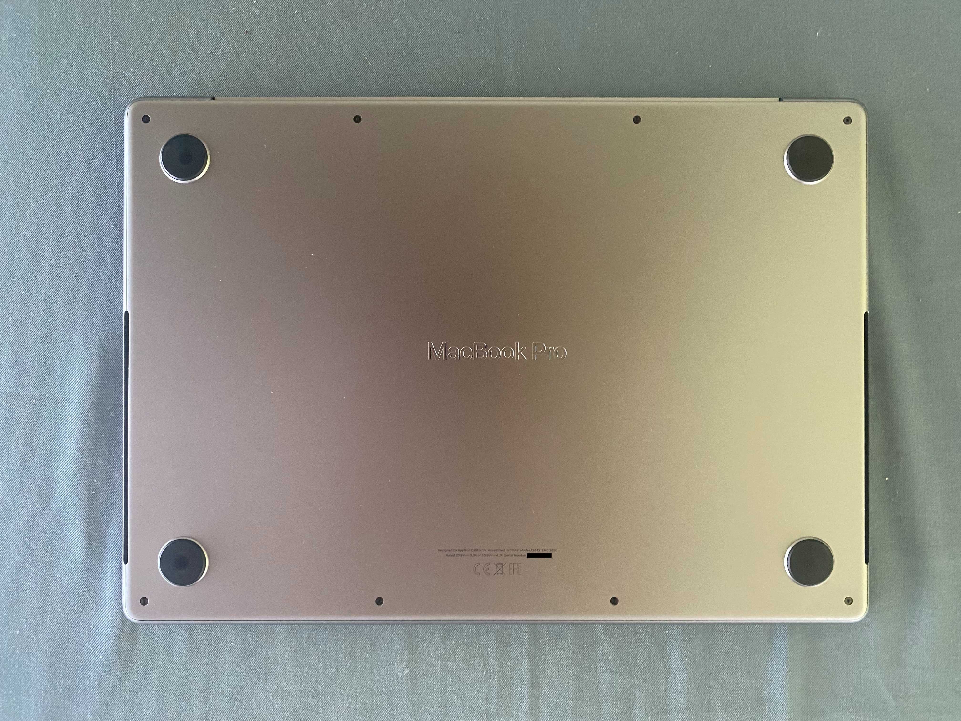 Apple MacBook Pro 14” M1 Max CPU 10-core 32GB RAM 1TB SSD