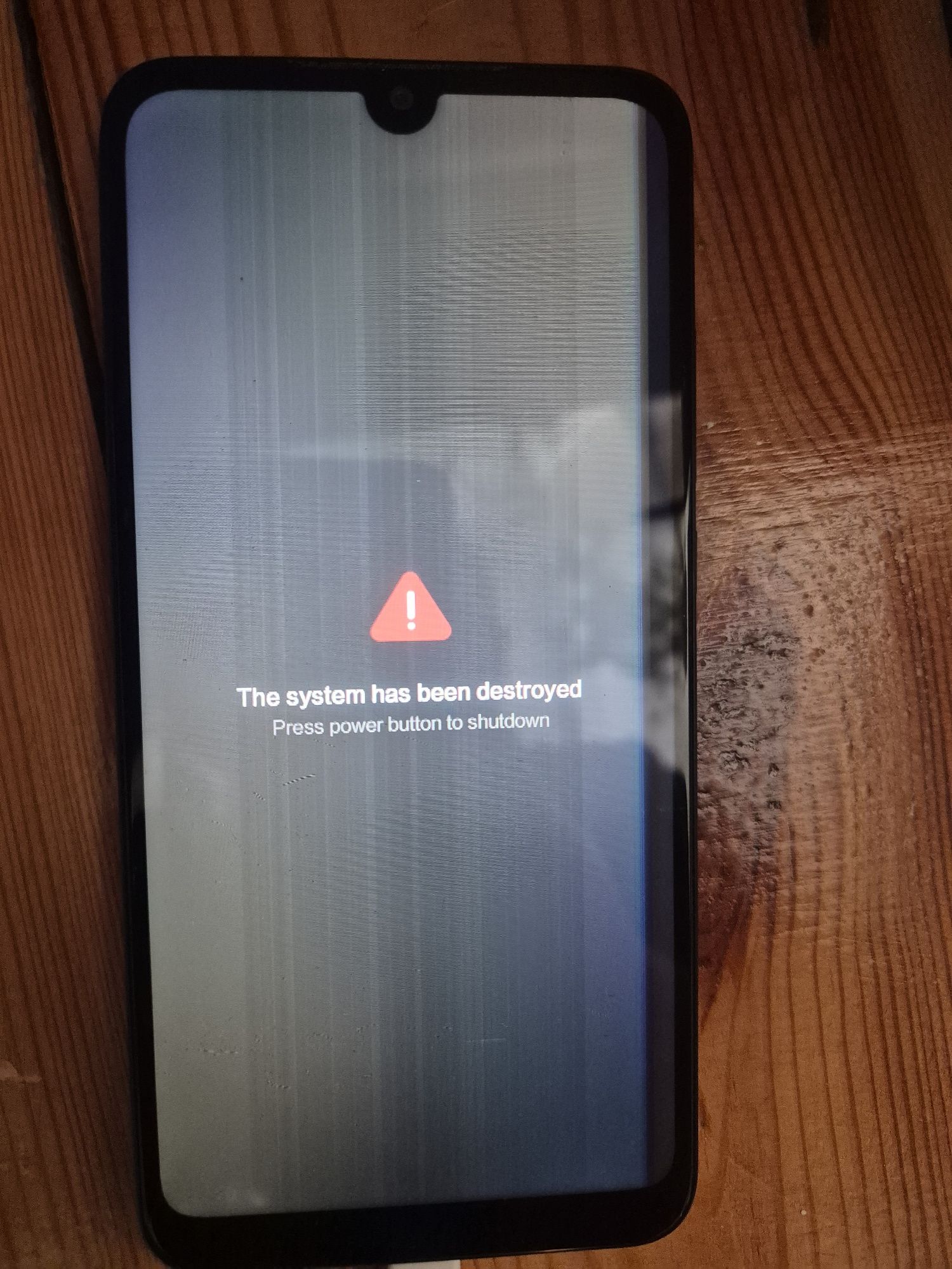 Redmi 7 na części.