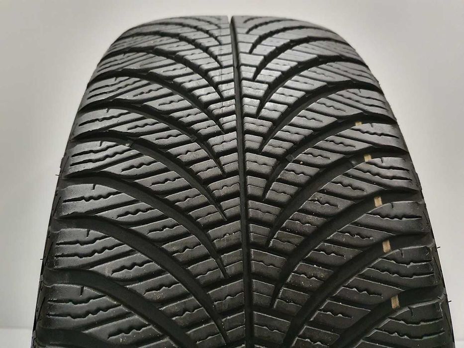 1x Opona całoroczna 205/55/17 GOODYEAR Vector 4Seasons GEN-2 - 7.5mm