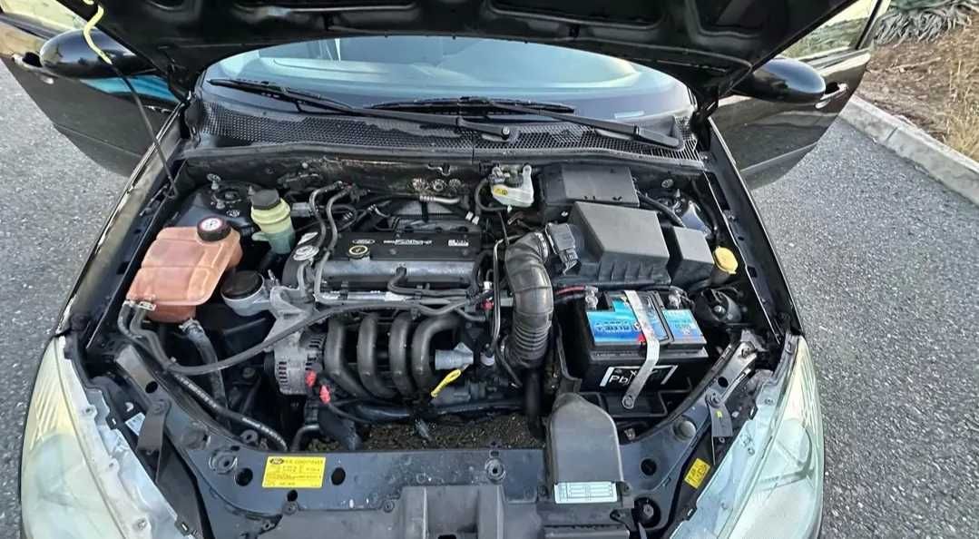 Ford Focus 1.4 LX 5 portas – 1999