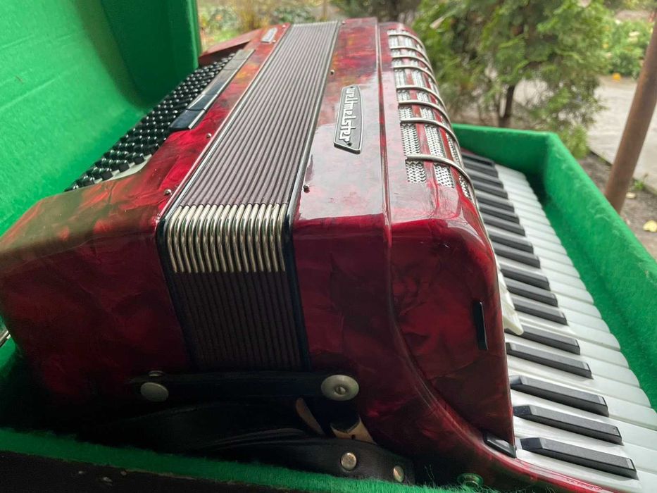Аккордеон Weltmeister Diana