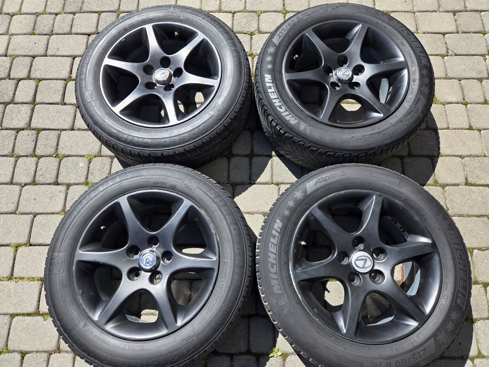Комплект коліс 215/60 R16. Диски R16
5/114.3, lexus, Toyota Et50