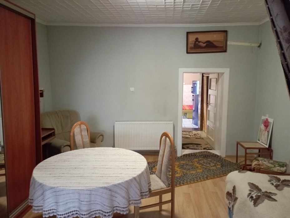 Будинковолодіння: комерція + житло 210 м2 Берегово Бако Габора 109