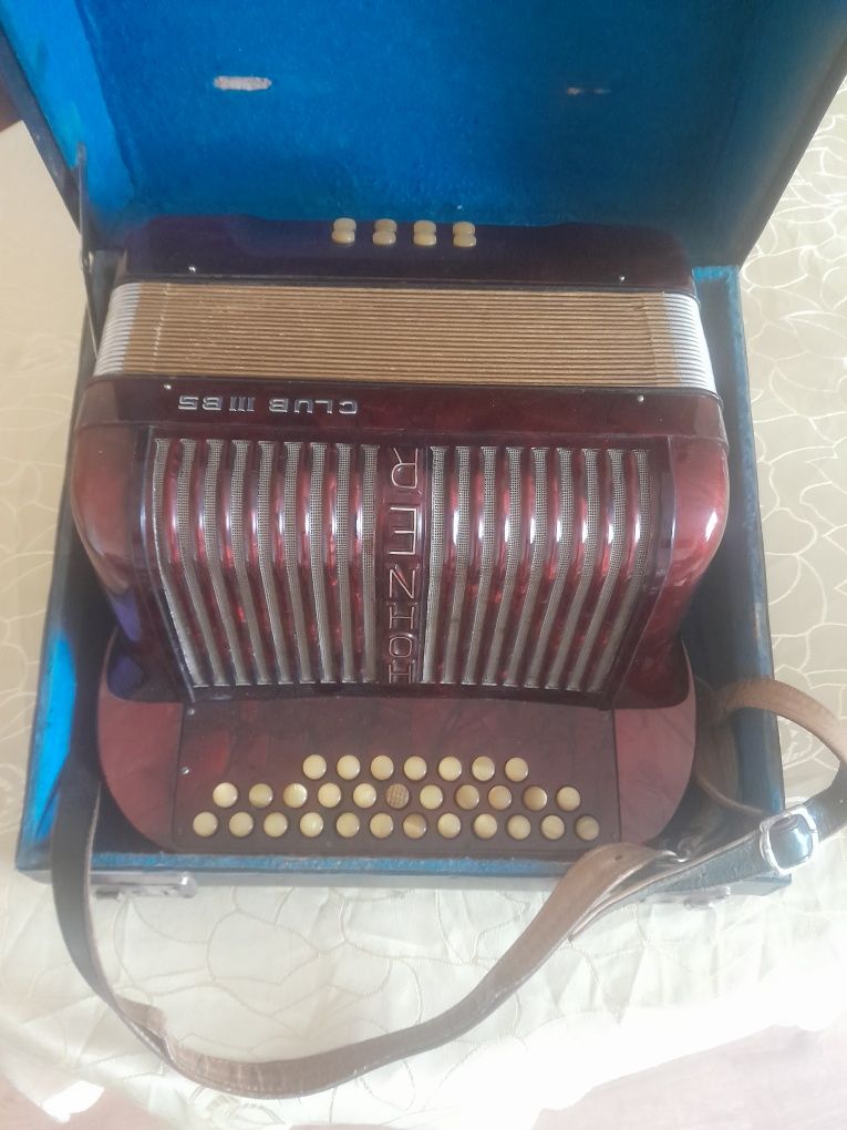 Akordeon Hohner guzikowy