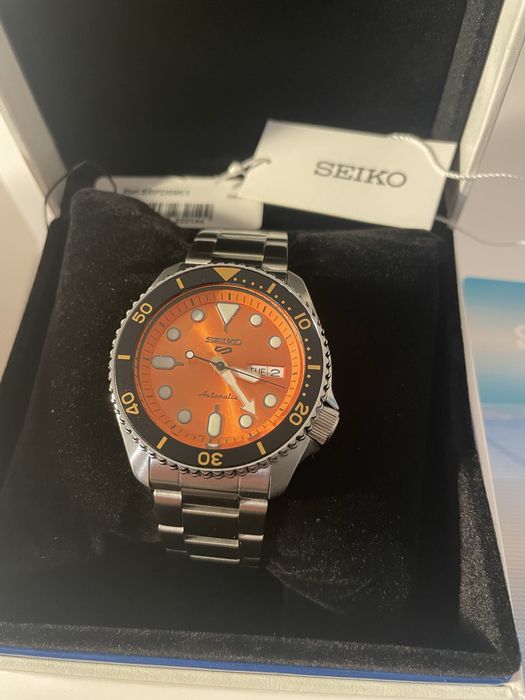 Seiko SRPD59K1 – Seiko 5 Sports „Orange Samurai”