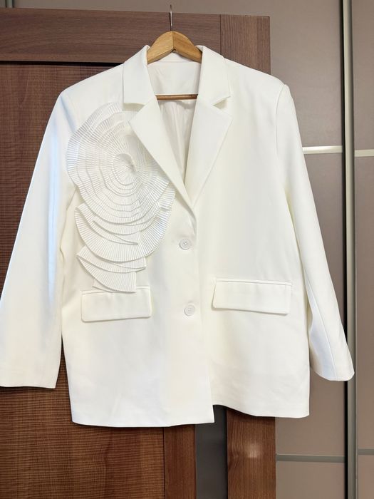 Красивый стильный пиджак 50-52р. 3155