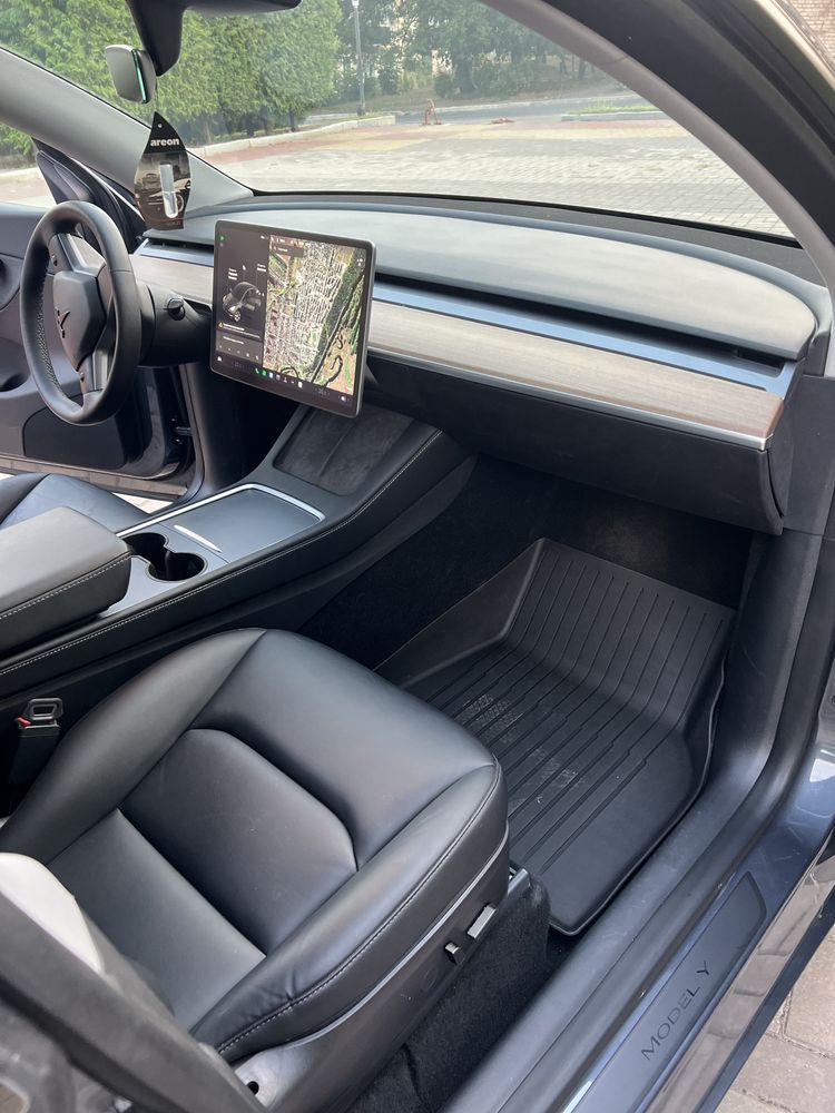 Tesla Y Long Range 82 kWh Dual Motor (534 к.c.) AWD