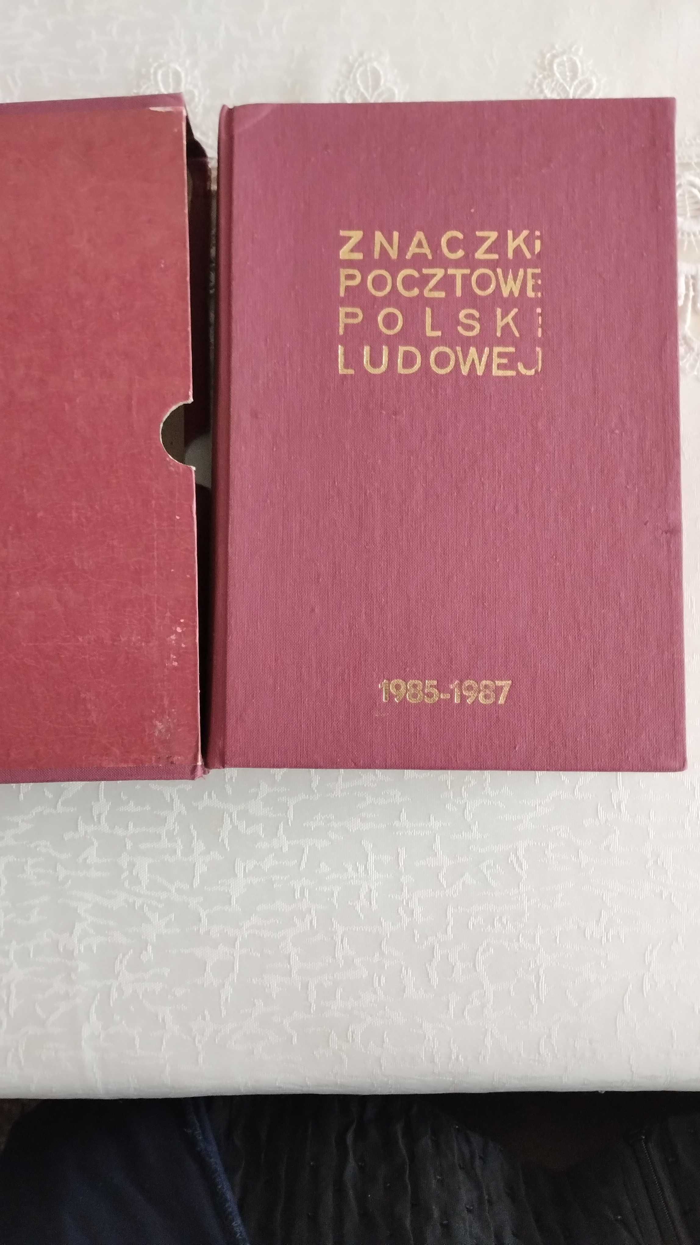 Klaser XVII ze znaczkami