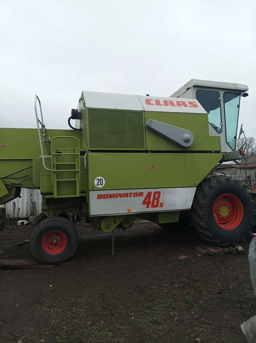 Клаас домінатор 48