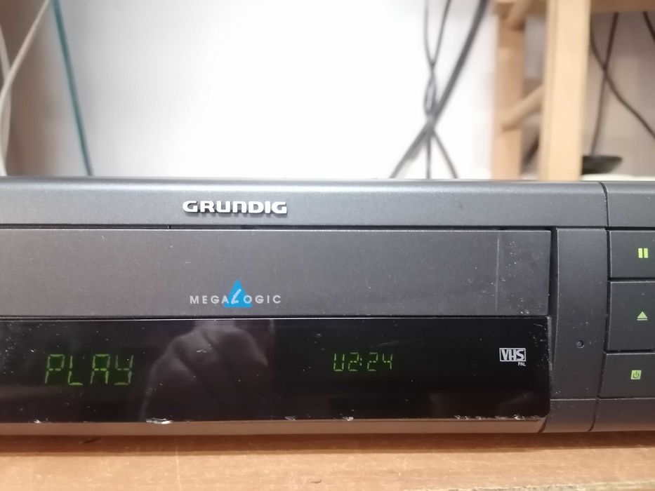 Magnetowid VHS Grundig GV 5095 SV Stereo pilot